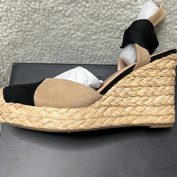 I.N.C. International Concepts Moniquee Espadrille Wedge Sandals, Size 10 & 10.5 - Picture 3 of 7
